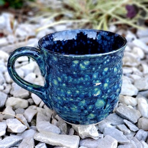 Obsidian Peacock Giant 20 Oz Hand-thrown Style Mug for Soups and Beverages Christmas Mother's Day Birthday Gift All Occasion