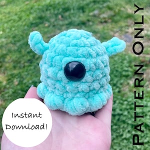 Mini Alien Crochet Pattern | Amigurumi Pattern | Space Crochet Pattern | Space Crochet Plushy