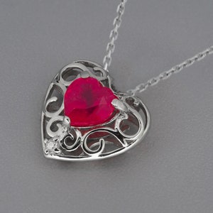 Heart Ruby, diamond 14k gold Pendant/ July Birthstone pendant necklace/ Red heart solitaire pendant/ Simple, everyday pendant/ Love pendant