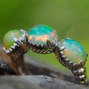 Opal 14k gold ring/ 3 gemstone, trio opal ring/ Opal Vintage style/Old style ring/Multicolor opal ring/Opal cabochon ring/October Birthstone