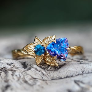 Flower ring with tanzanite/ Trillion tanzanite 14k gold ring/ Genuine tanzanite ring/ Tanzanite cocktail ring/ Statement tanzanite ring