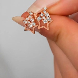 Star dust Stud Earrings in 14k gold/ Star Burst Stud Earrings/ Midnight Stars Earrings/ Constellation Dainty Stud Earrings