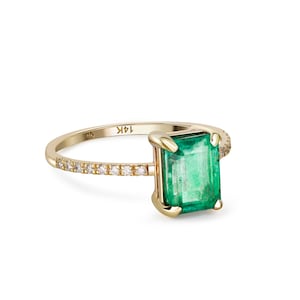 Emerald ring in 14 k gold/ Emerald gold ring/ Real emerald ring/ Emerald ring for women/ Dainty emerald ring/ Emerald cut ring/ EU