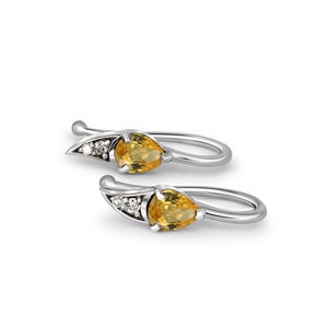 14k gold earrings with natural sapphire and diamonds/ Minimalist sapphire earrings/ Yellow sapphire gold earrings/ Pear sapphire earrings