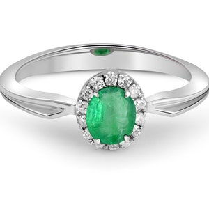 Emerald and diamonds 14k gold ring/ Emerald engagement ring/ Oval emerald ring/ Emerald gold ring/ Emerald vintage style ring