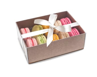 Kraft Paper Box with Tray For 10 Macarons - Macaron Packaging - Pack of 4 Boxes