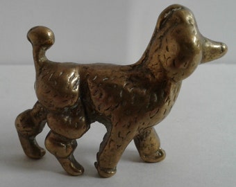 Figura vintage de perro de charco de latón macizo de 2"
