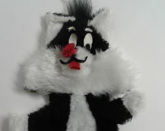 Looney Tunes  Sylvester Hand Puppet By Mighty Star Ltd. Montreal, Canada