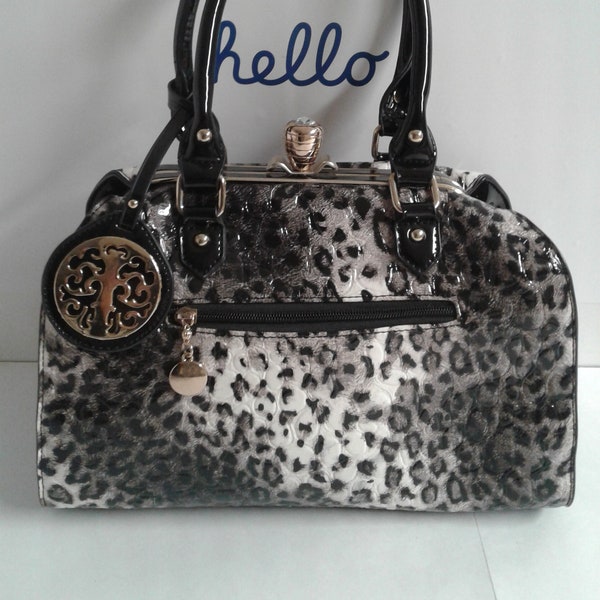 Kathy Van Zeeland Style Gorgeous Animal Print Faux Leather Women's Handbag