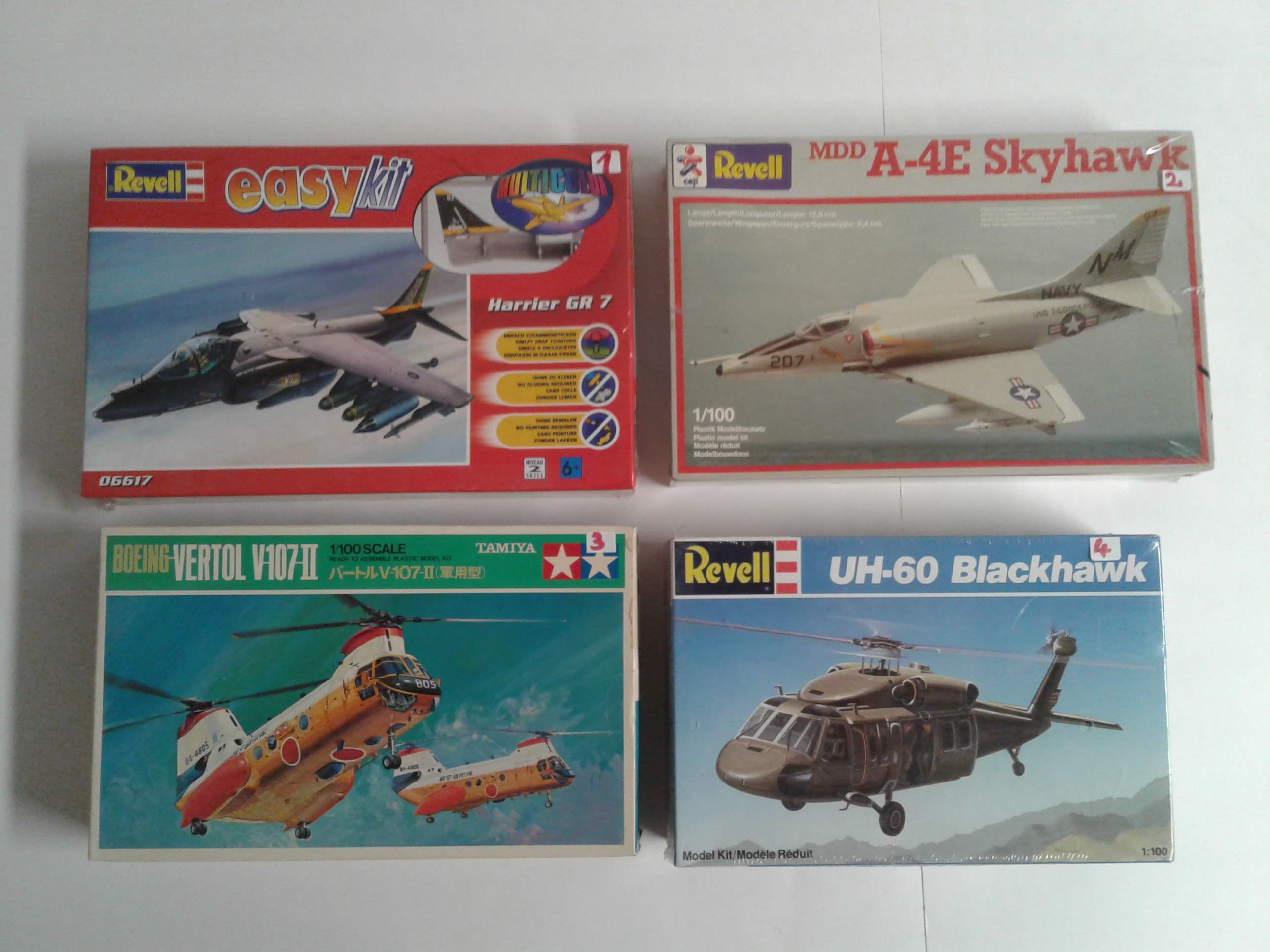 選べる！飛行機プラモデルキット 1/100スケール レベル、タミヤ (2