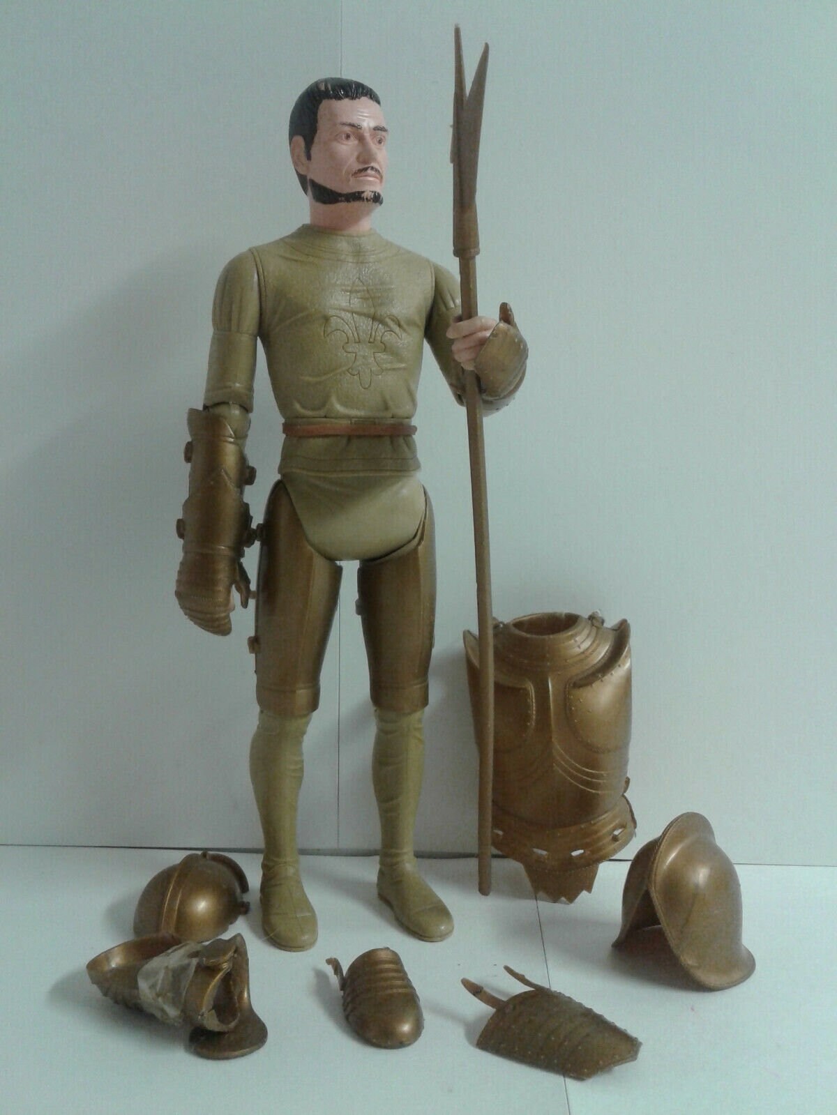 Louis Marx, Toys, Vintage Louis Marx Plastic Figure Knight 6 Inches  Medieval Hand Painted