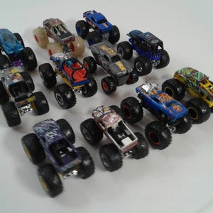 Hot Wheels Monster Jam Monster Truck 1:64 Diecast Vehicle Lot Of 11 image 6