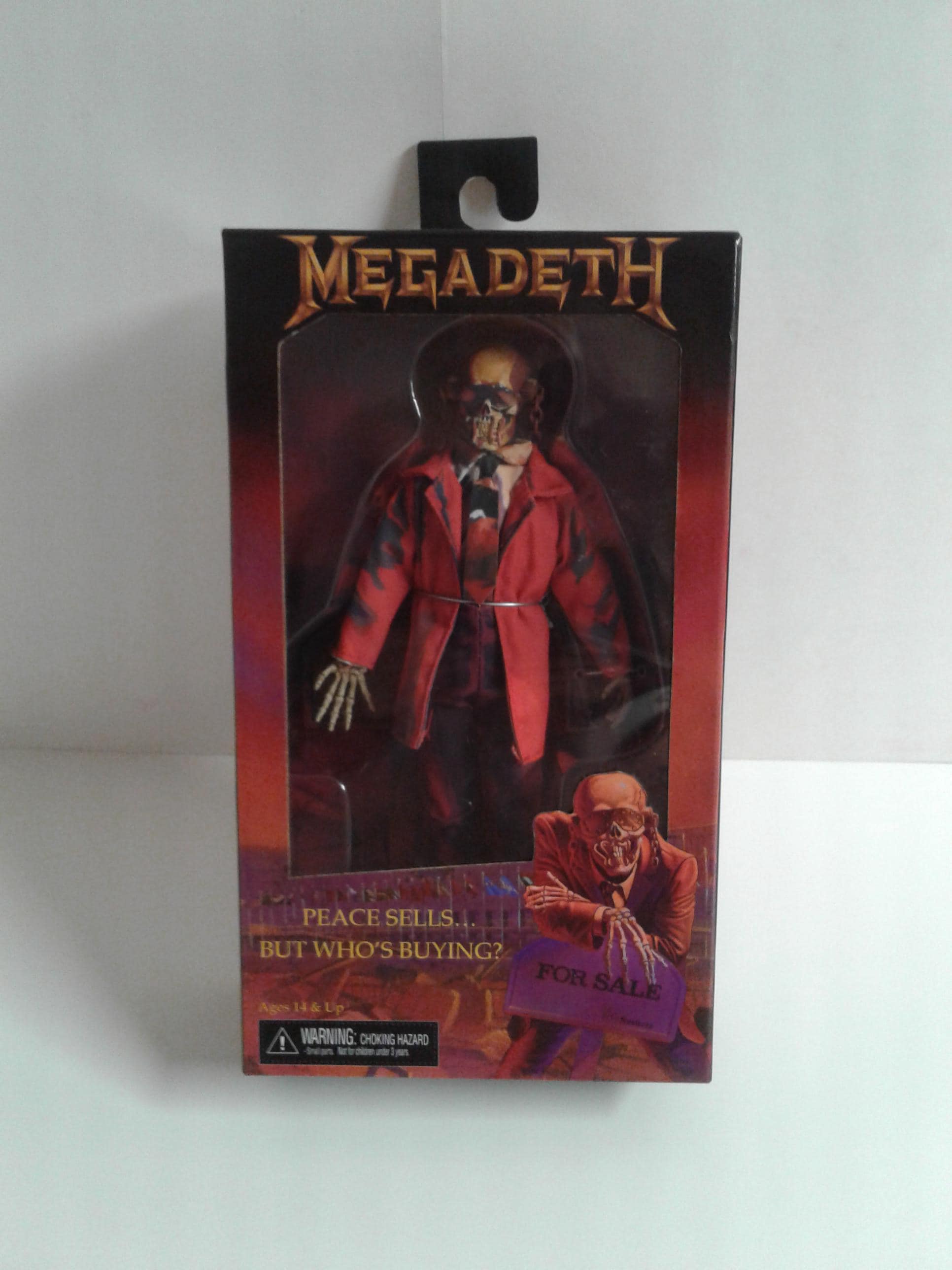 メガデス フィギュア　NECA Vic Rattlehead Amazon.com: NECA - Megadeth - 8” Clothed Action Figure