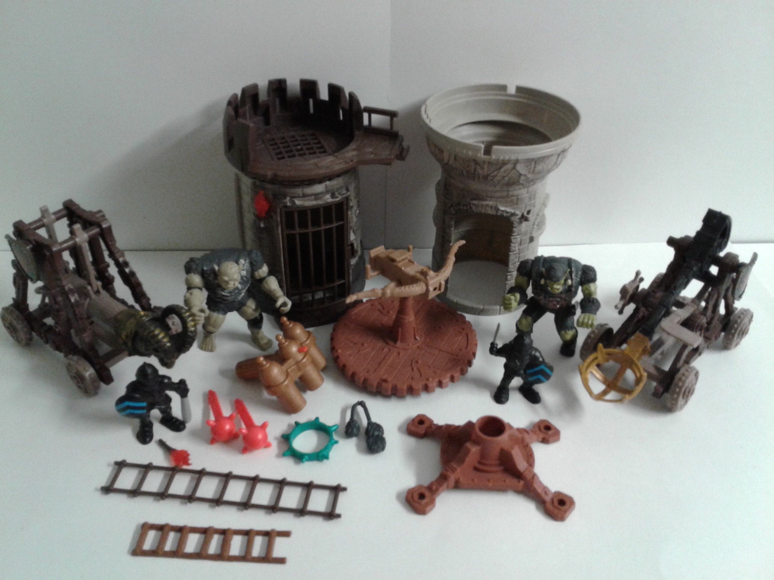 Chap Mei Towers Orge Catapult Battering Ram Fantasy Toy Figures