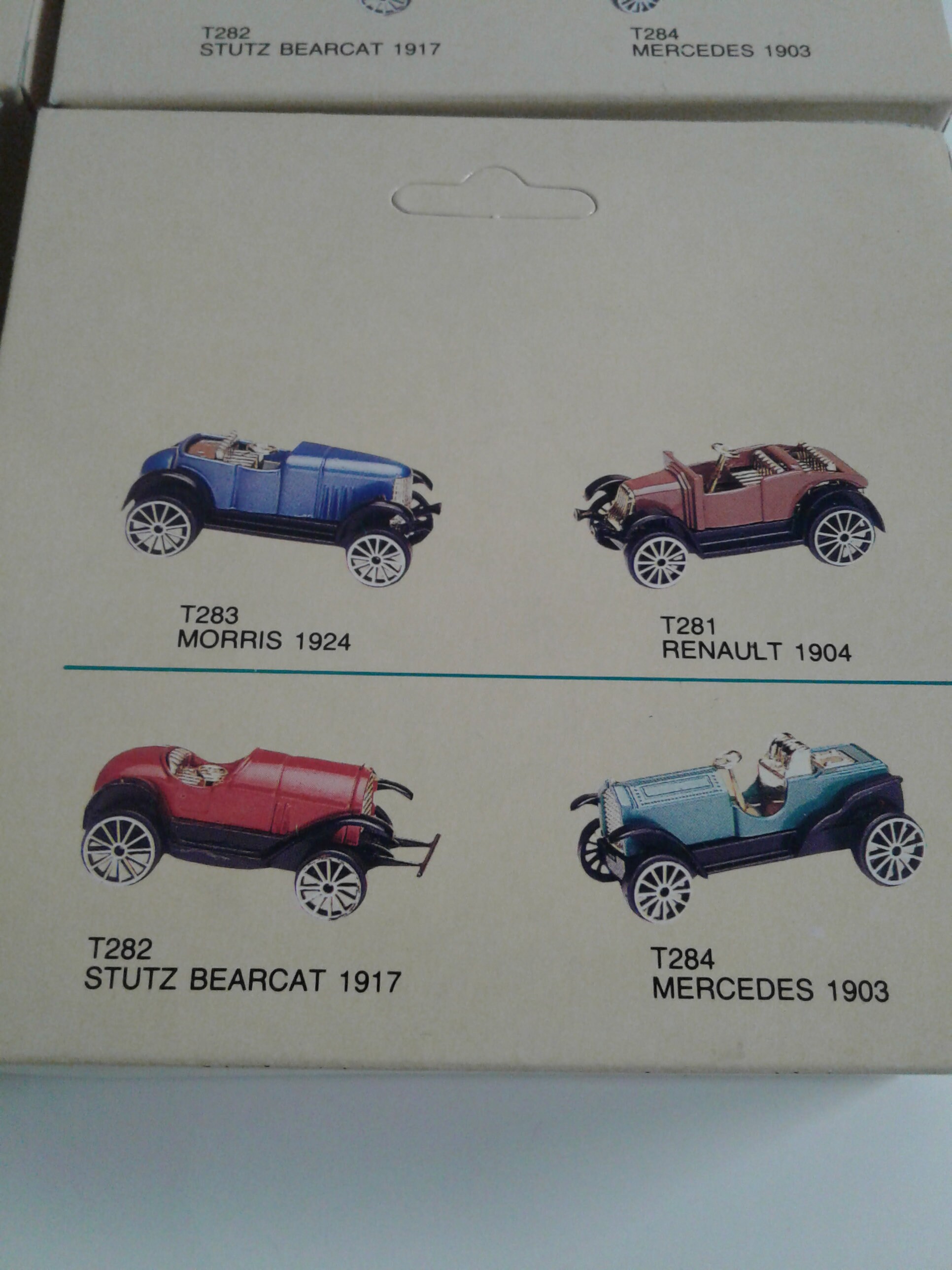 Renaissance Models 24-21: Car scale model kit 1/24 scale