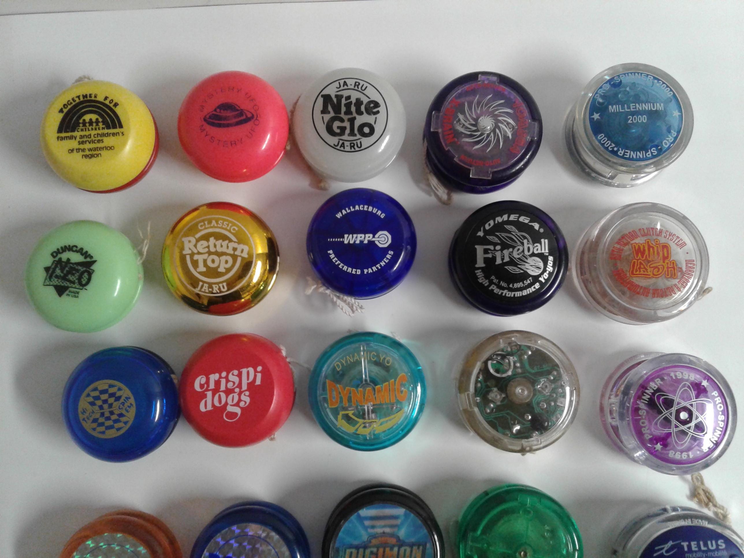 Lot of 28 Vintage High Collectible Yo-yo's - Etsy