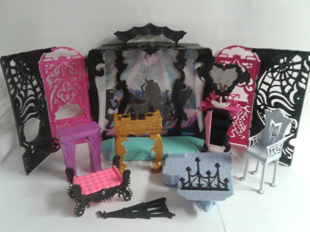 Monster high furniture sales for dolls