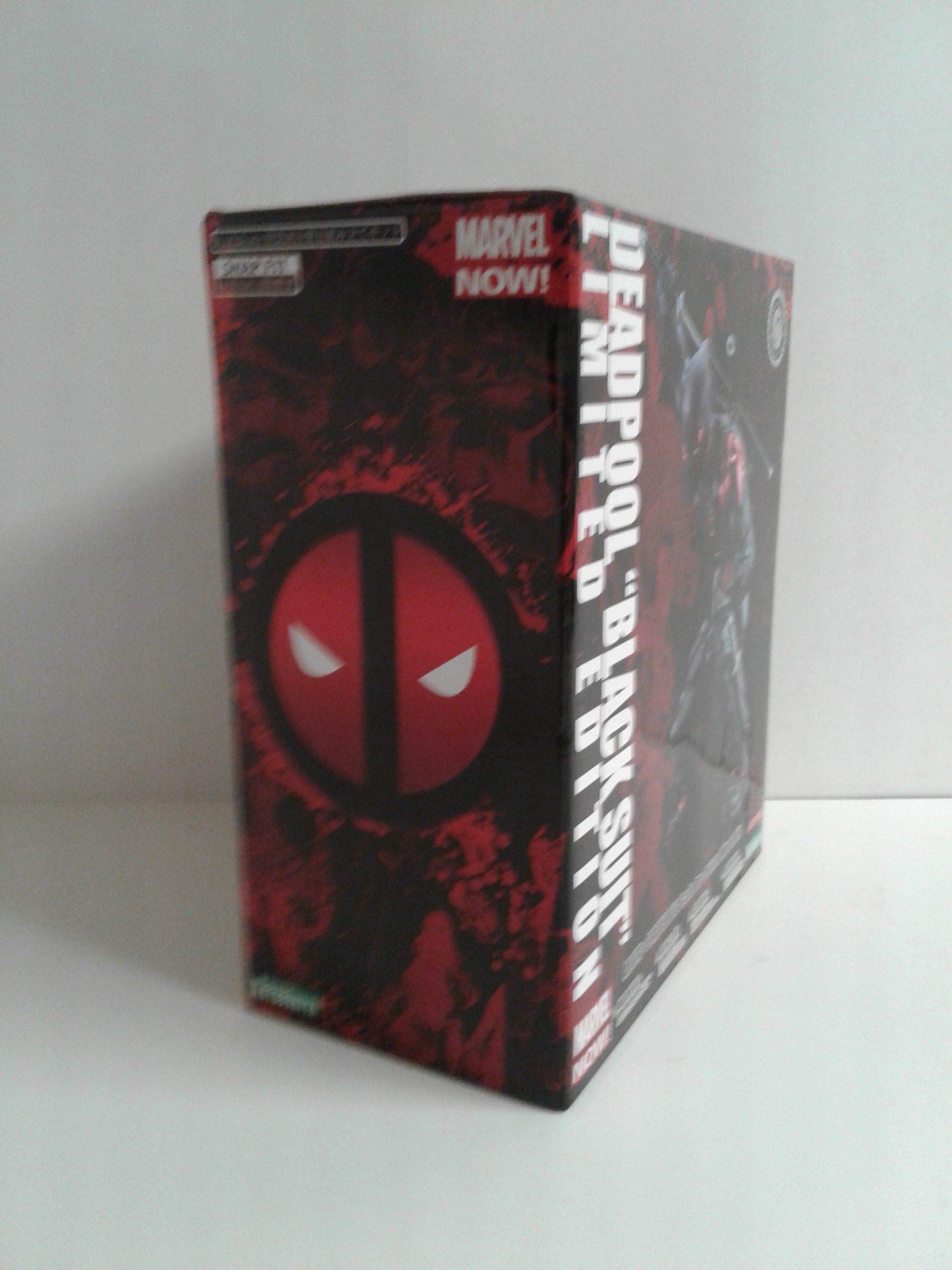 MARVEL COLLECTION PVC Statua 1/6 Spider-man (spider-man -1) 28 Cm