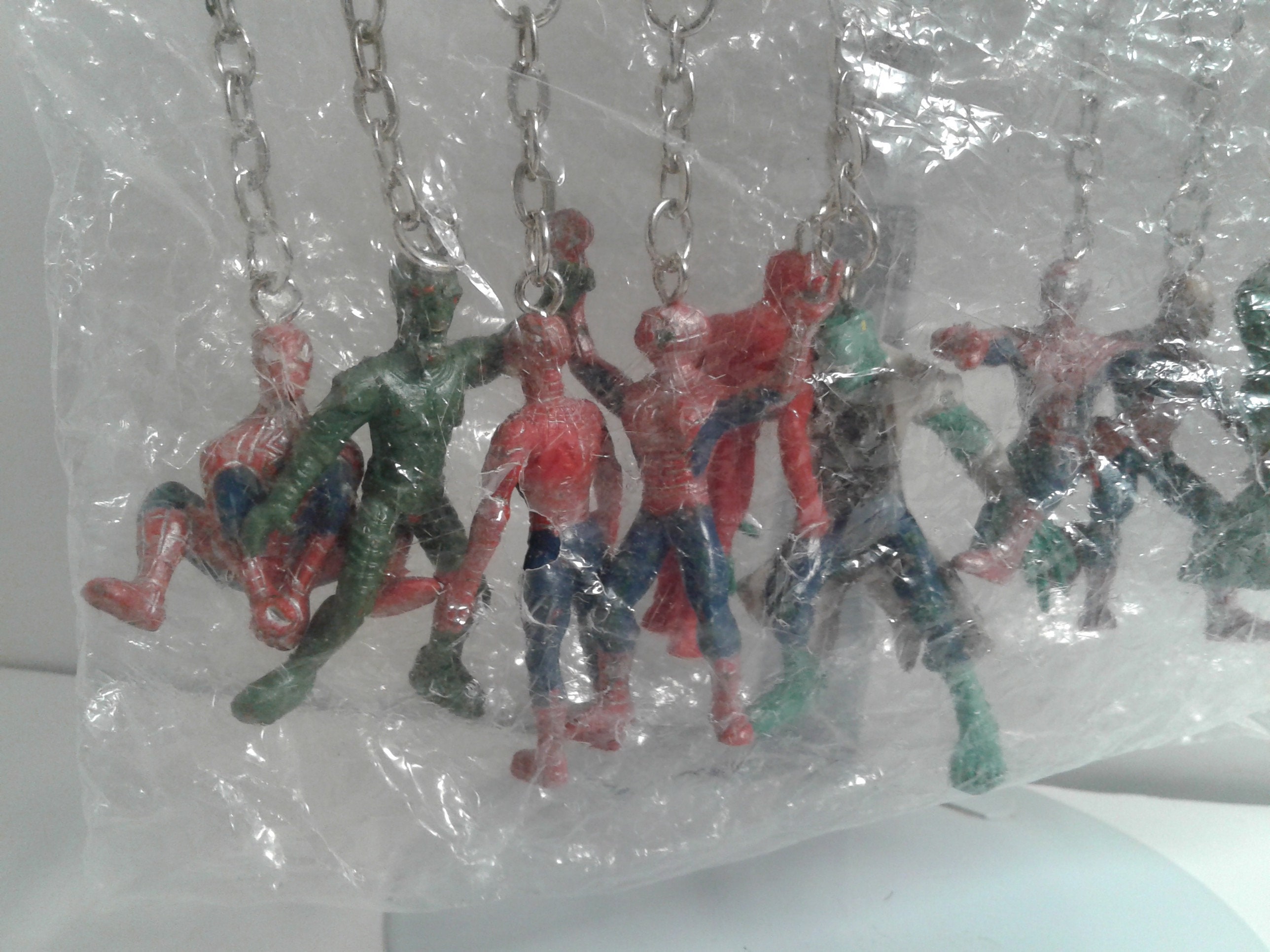 Action Figure Spider Man Keychain Captain America Keyring Bag Pendant  Avengers Car Key Ring Wholesale Spiderman Toy Boy Kid Gift