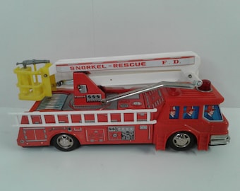 Vintage 1960s Snorkel Rescue Fire Truck Junior Product Japan 12