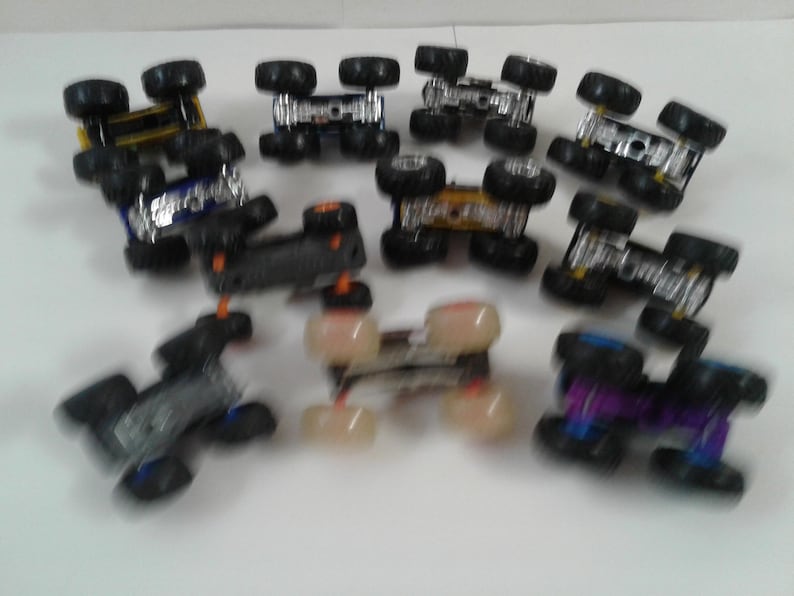 Hot Wheels Monster Jam Monster Truck 1:64 Diecast Vehicle Lot Of 11 image 11