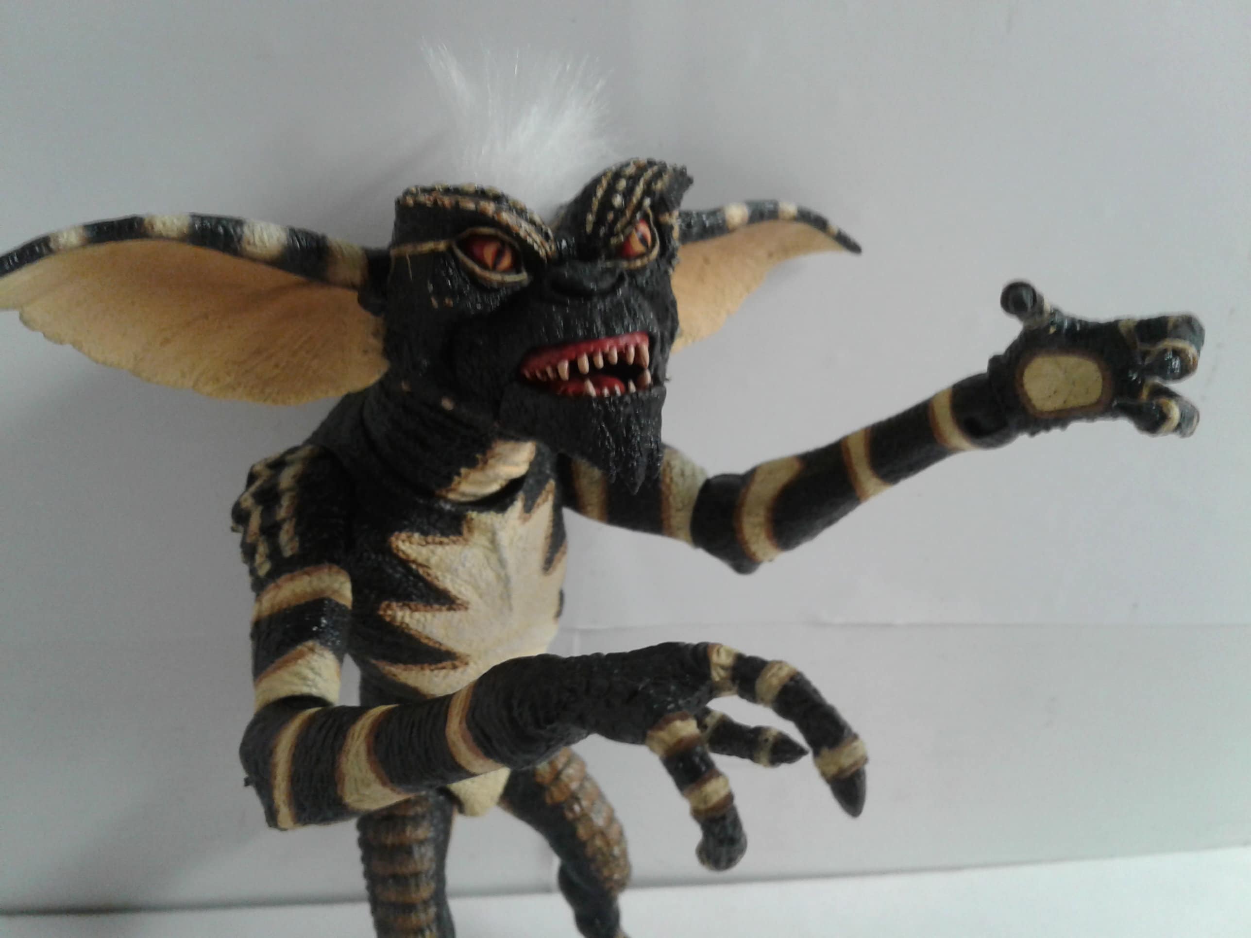 New Gremlins Movie Ultimate Stripe 7” Figure Neca Chainsaw Skateboard  Figurine