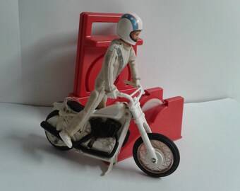 Action figure Motorcycle outfit sitting down 2 1/2" tall Vtg Evil Knievel 