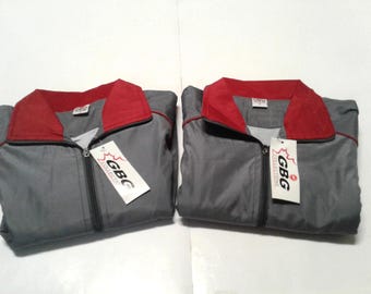 Colección GBG Lote de 2 chaquetas con cremallera para niño, gris, rojo y negro, tallas 4 y 8