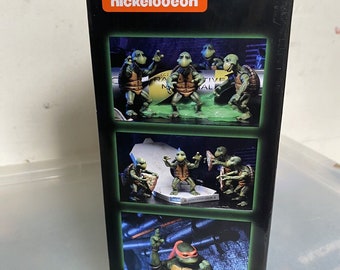 NECA Teenage Mutant Ninja Turtle Baby Turtle Accessoty Set Action