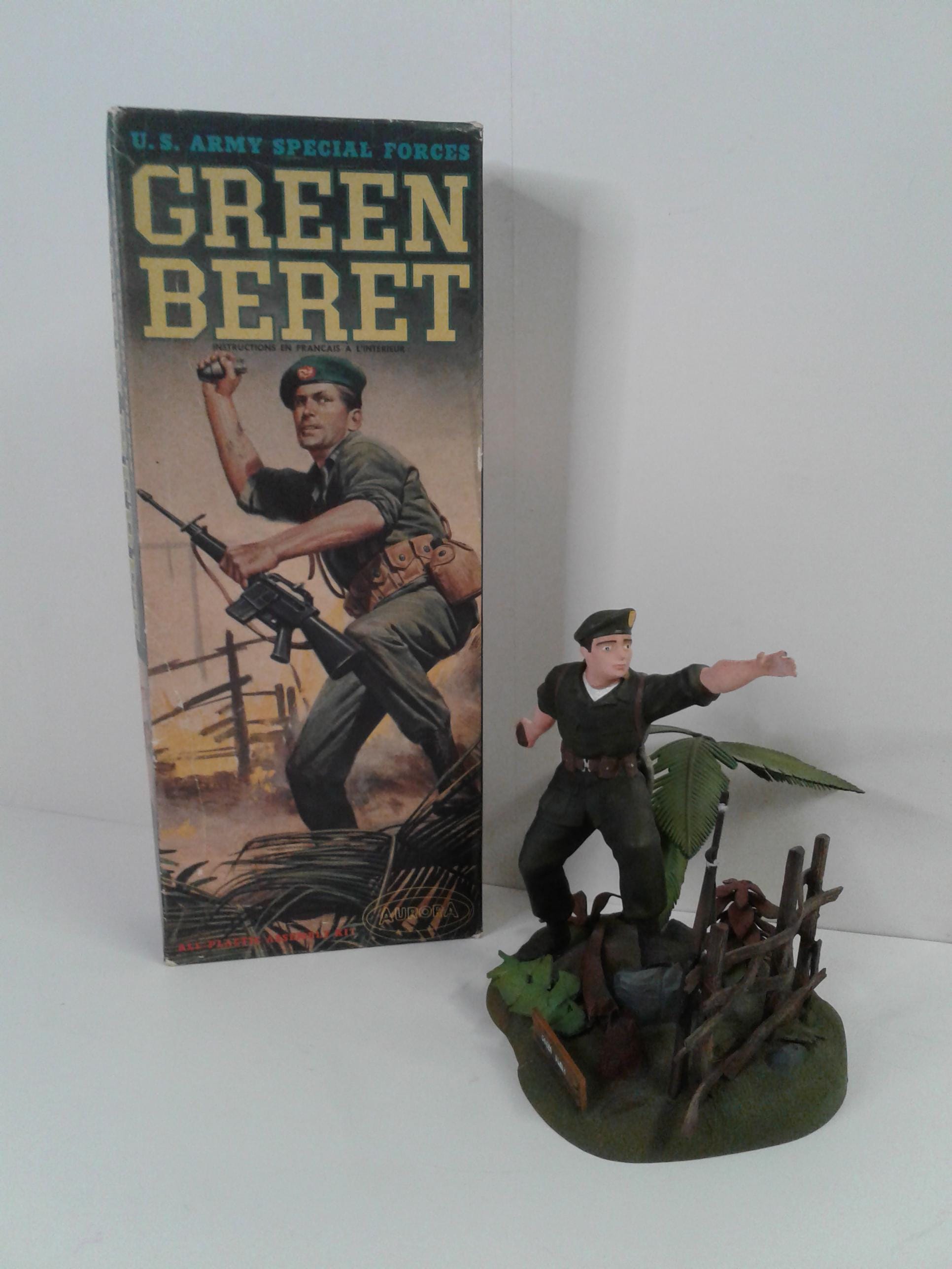 Vintage 1966 Aurora US Army Special Forces Model Kit GREEN BERET