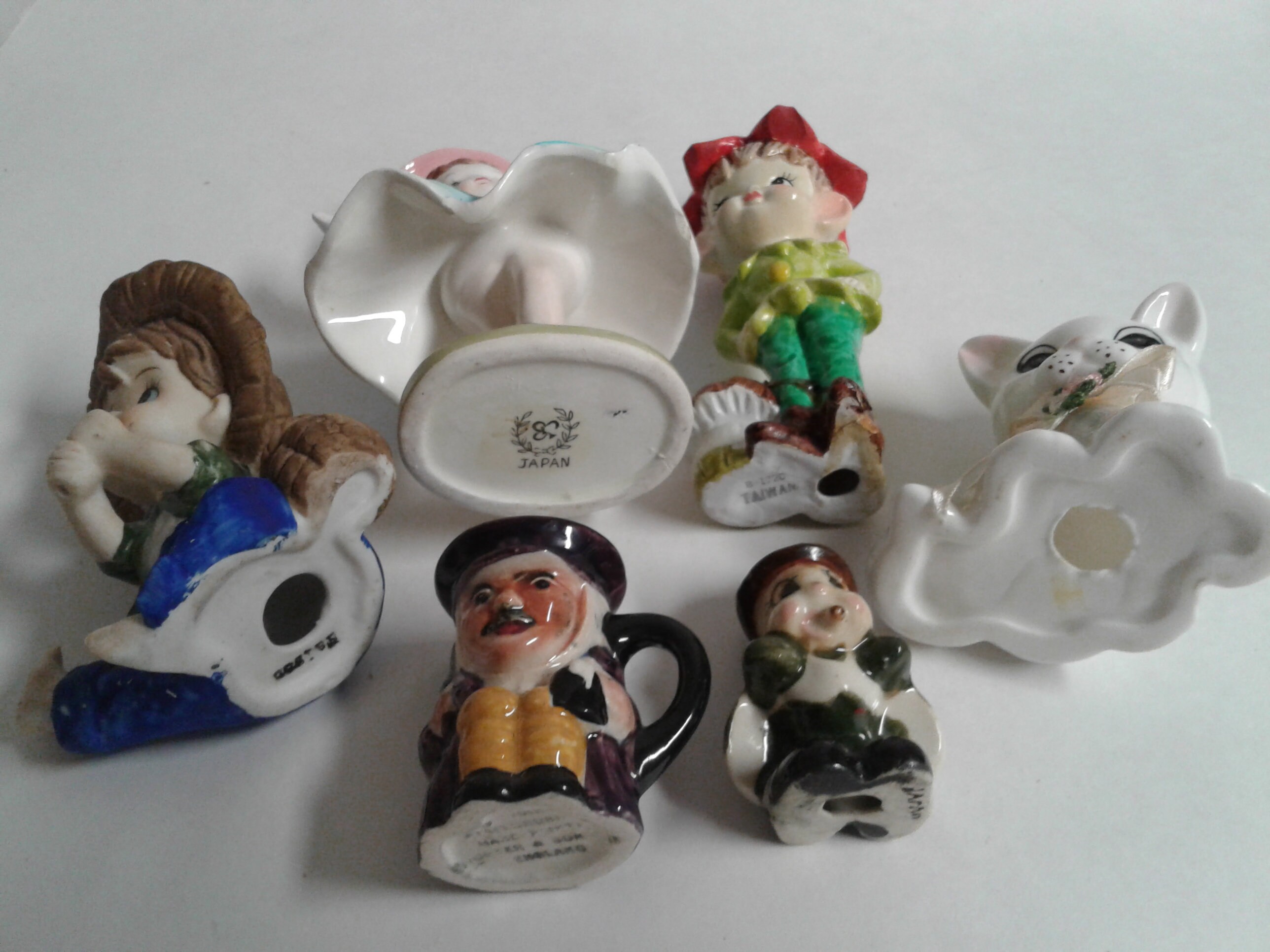 Lot of 6 Vintage Porcelain Figurines -  Canada