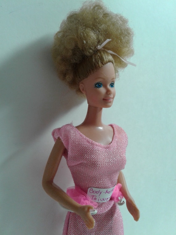 Poupée Barbie Vintage Taïwan - Très Jolie Pour Son âge, Occasion, Marque Mattel - Ancien Modèle