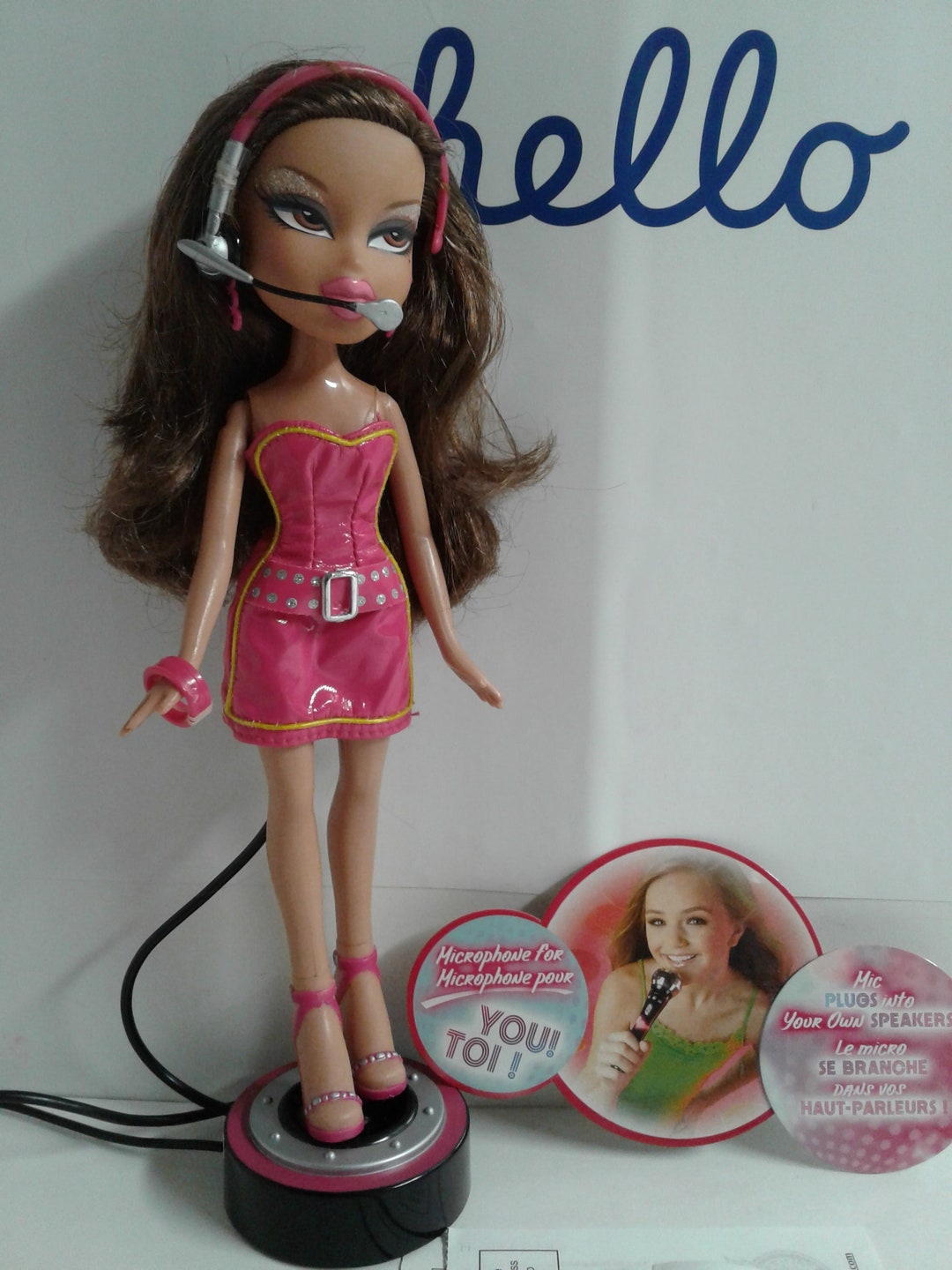 bratz, Toys, Bratz Doll Bratzilla Cloetta Spelletta Glow In The Dark  Fashion Pink Blonde Hair