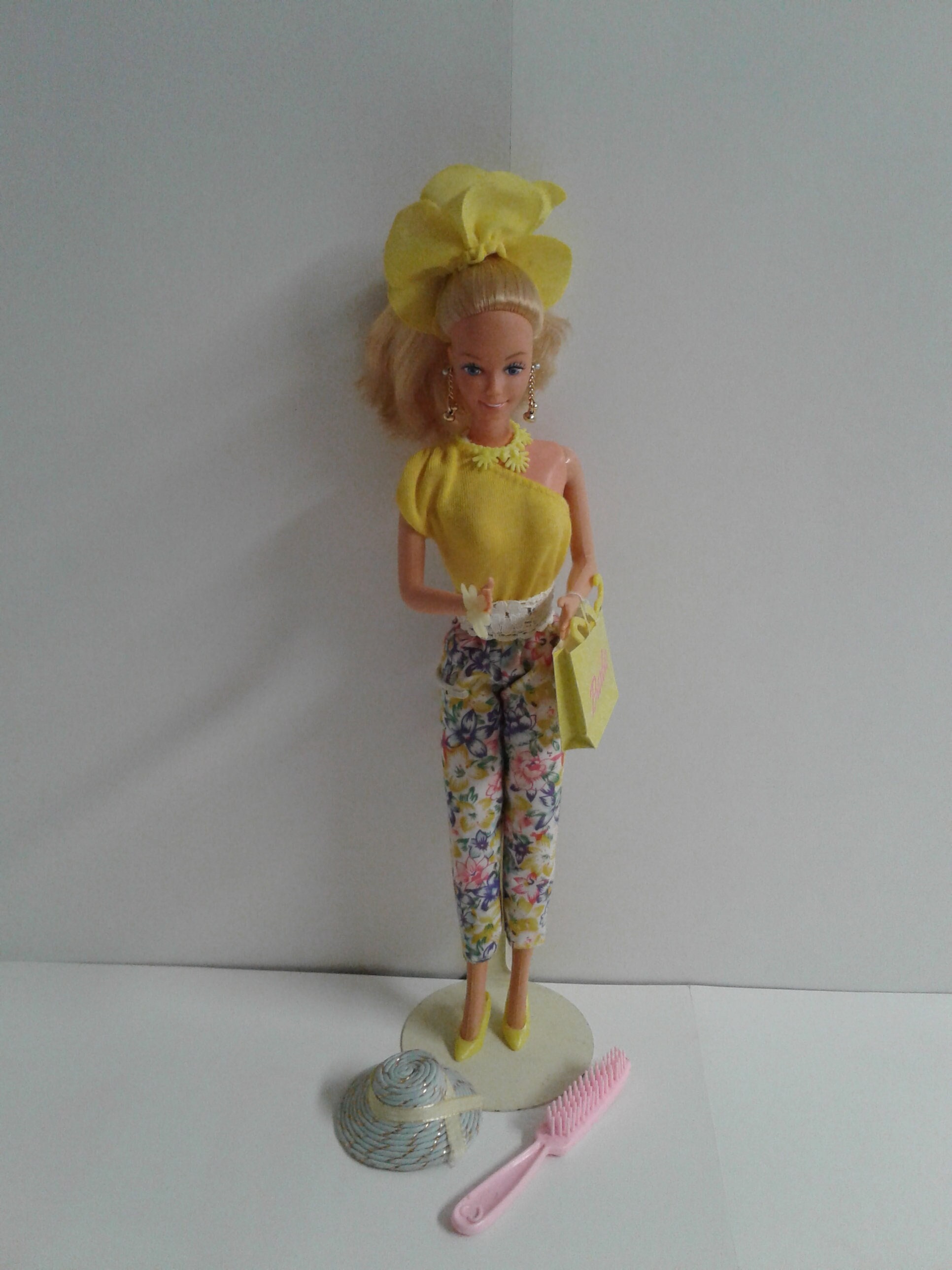 Poupée Barbie Mattel 1966 - Fabriquée à Taïwan - Occasion Avec Accessoires - Vintage