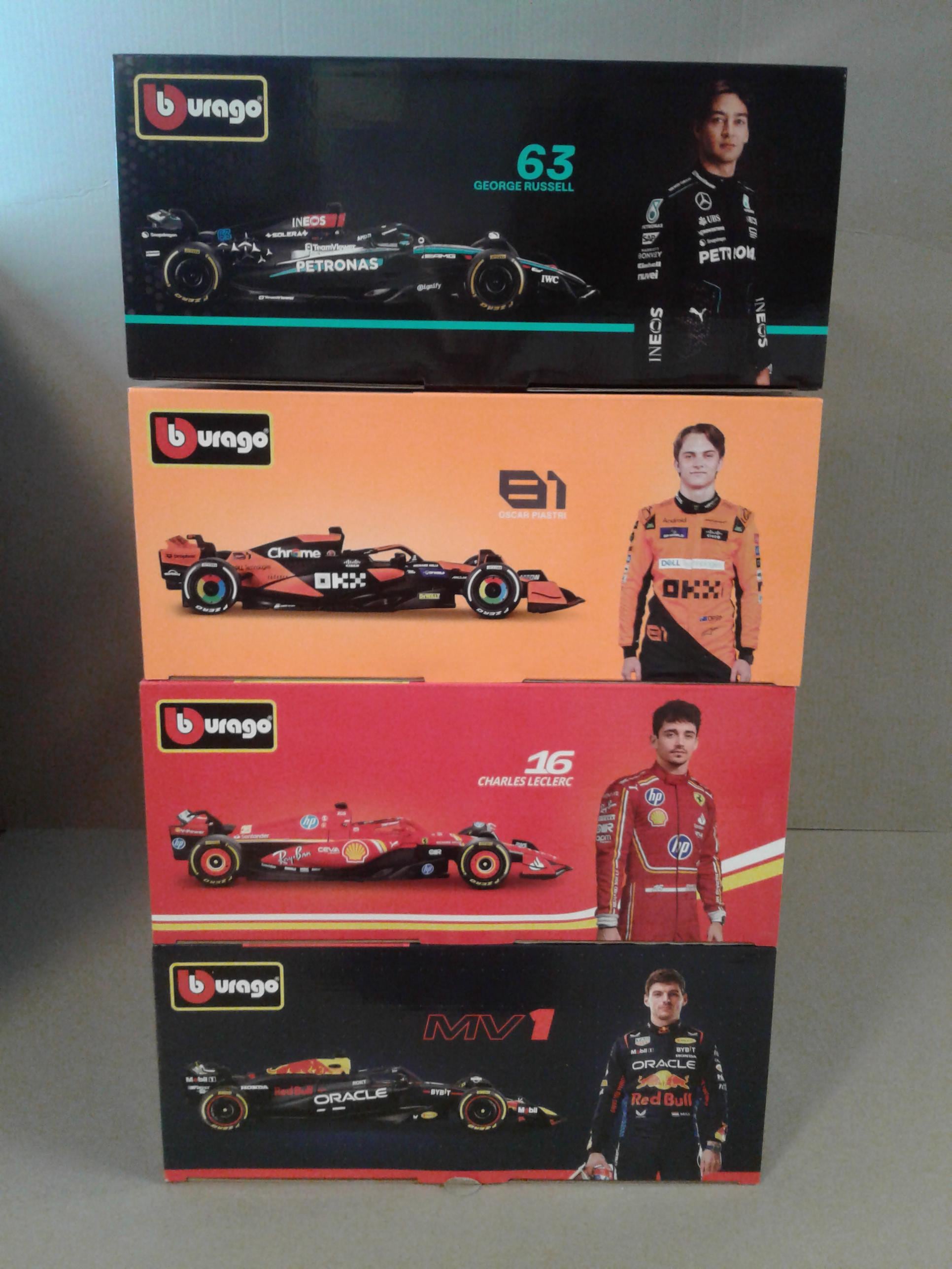 Burago 1:43 F1 Racing Paddock Set, Mercedes, Mclaren, Ferrari, Red