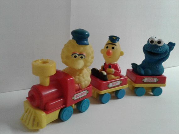 Sesame Street Big Bird's Wind up Train Vintage 1990's Illco