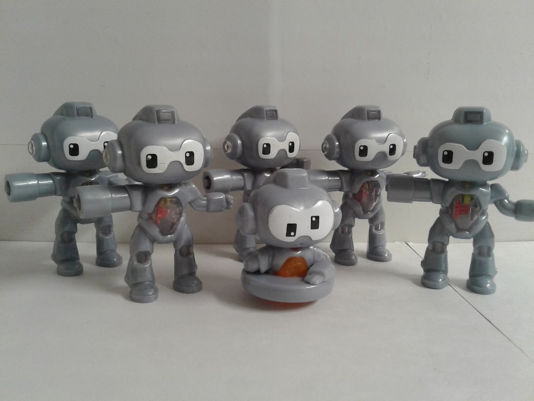 Lot of Discovery Channel Mindblown Robot Figures Mcdonald's