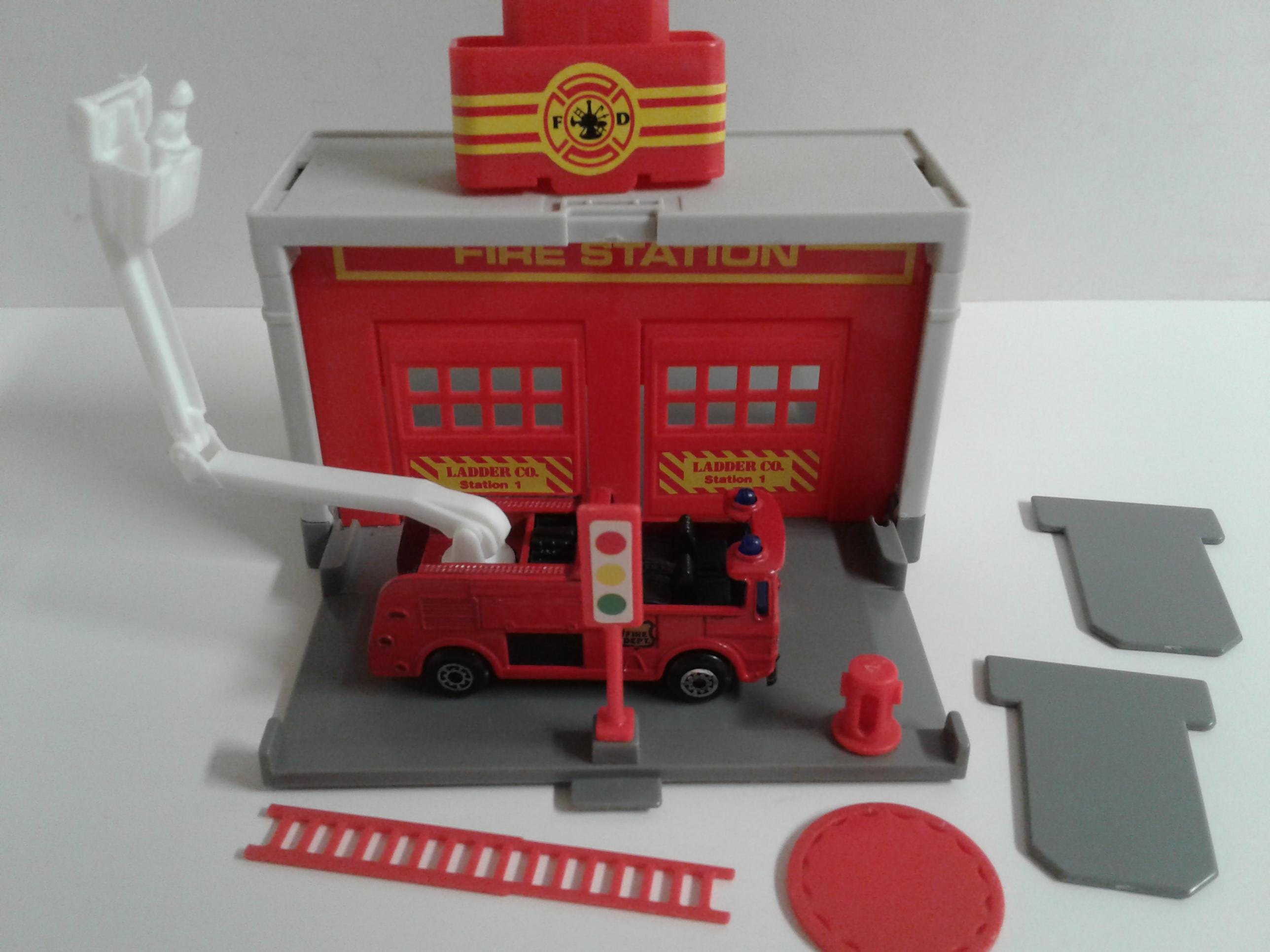 Vintage fire station toy - Etsy 日本