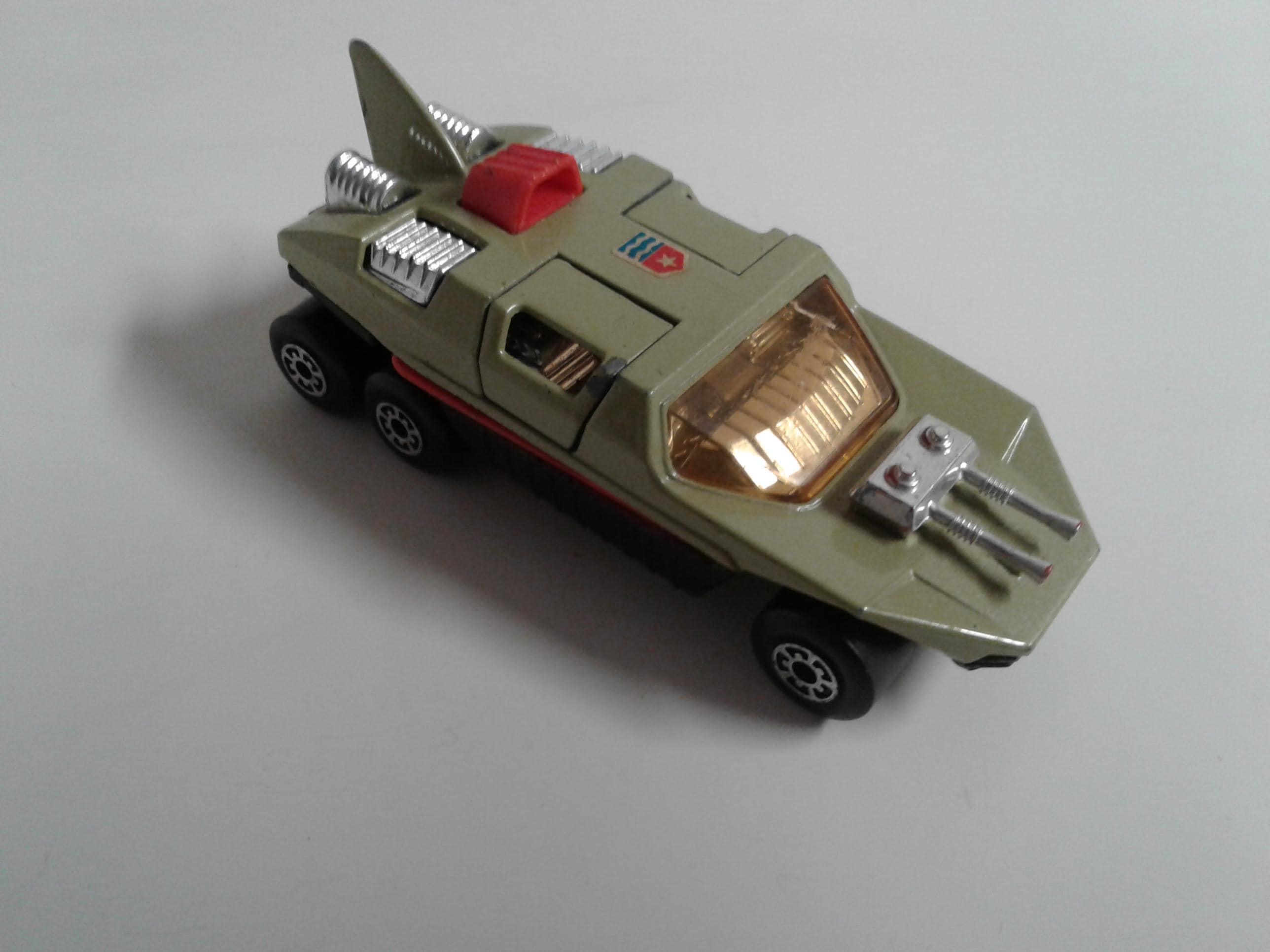 MATCHBOX K-18 アーティキュレーテッドホースバン MATCHBOX K-18 アーティキュレーテッドホースバン