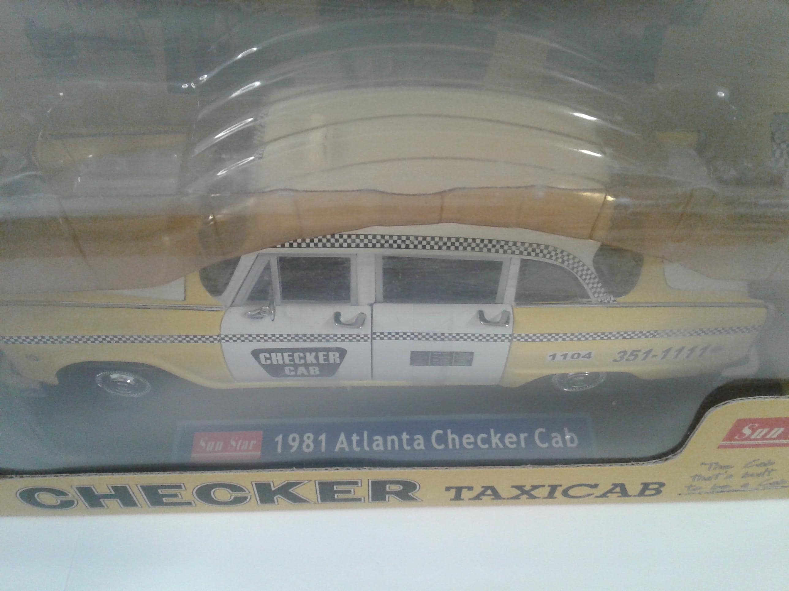 Sun Star 1981 Atlanta Checker Cab 1:18 Scale Metal Die Cast Model