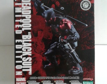 Marvel Now Deadpool Black Suit Limited Edition ARTFX+ 1/10 Scale