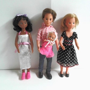 Sunshine Family Dolls Lot of 4 Vintage Mattel 1973