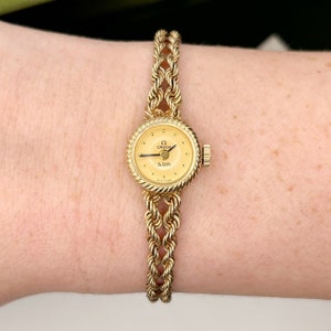 Vintage 14kt Yellow Gold Ladies Omega Watch