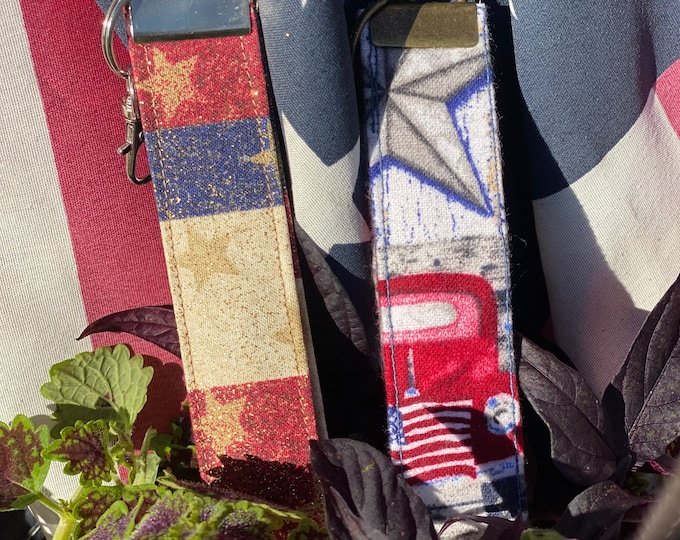 Keychain Wristlet Lanyard, Modern keychain for woman, New Car Keyfob Gift, Free shipping, Unique gifts, Fourth of July Theme Keychains