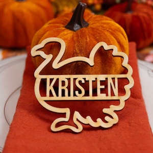 Thanksgiving Turkey Place Card, Fall Table Decor, Fall Gift, Wood Rustic Name Tag, Personalized Cards, Friendsgiving