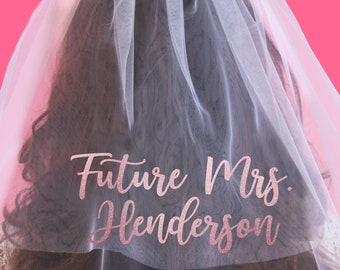 Custom Bride To Be Bachelorette Veil, Future Mrs Veil,  Bridal Shower, Personalized Veil, Gifts for the Bride, Engagement Gift