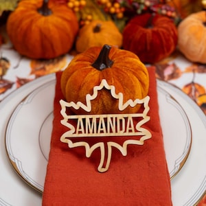 Thanksgiving Place Card - Custom Name Tag - Table Decor - Custom Wood Fall Centerpiece - Autumn Pumpkin Table Decor - Friendsgiving Placard