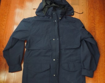 Classic Eddie Bauer Navy Coat men small