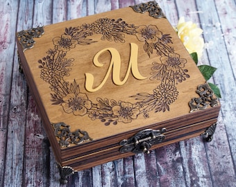 Personalized Engraved Wooden Jewellery Box "Wild Flowers". Owner Initial On The Lid. Engraved Gift Inscription, Mother's Day gift