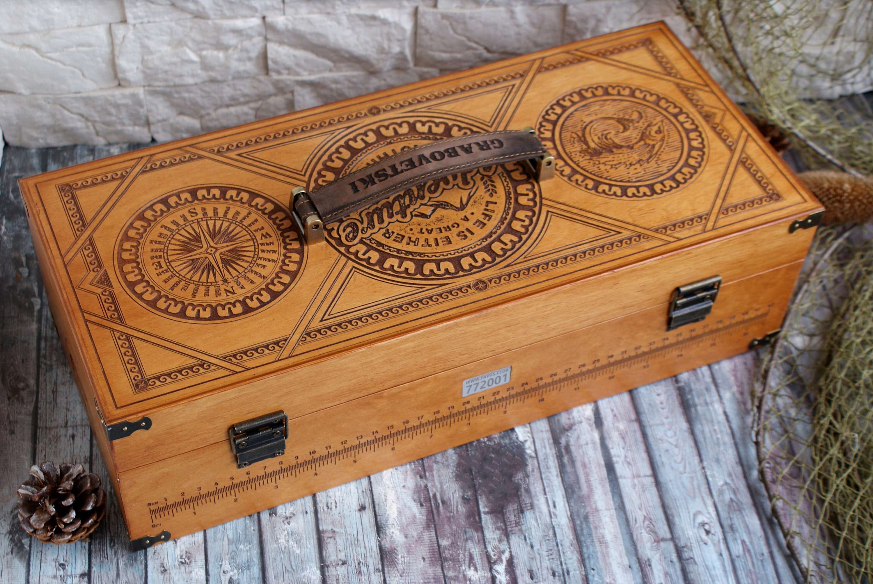 Customized 100% Handmade Fishing Wooden Tackle Box baits & Lures, Vintage  Wood Tool Box, VIP Gift, Fish Box -  Canada